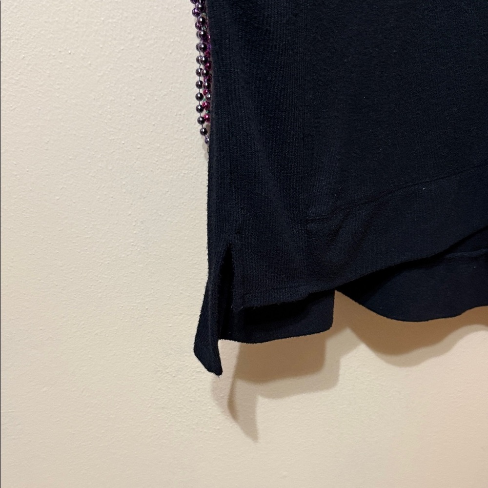 Gibson Classic Black V-Neck Sweater - Picture 6 of 8